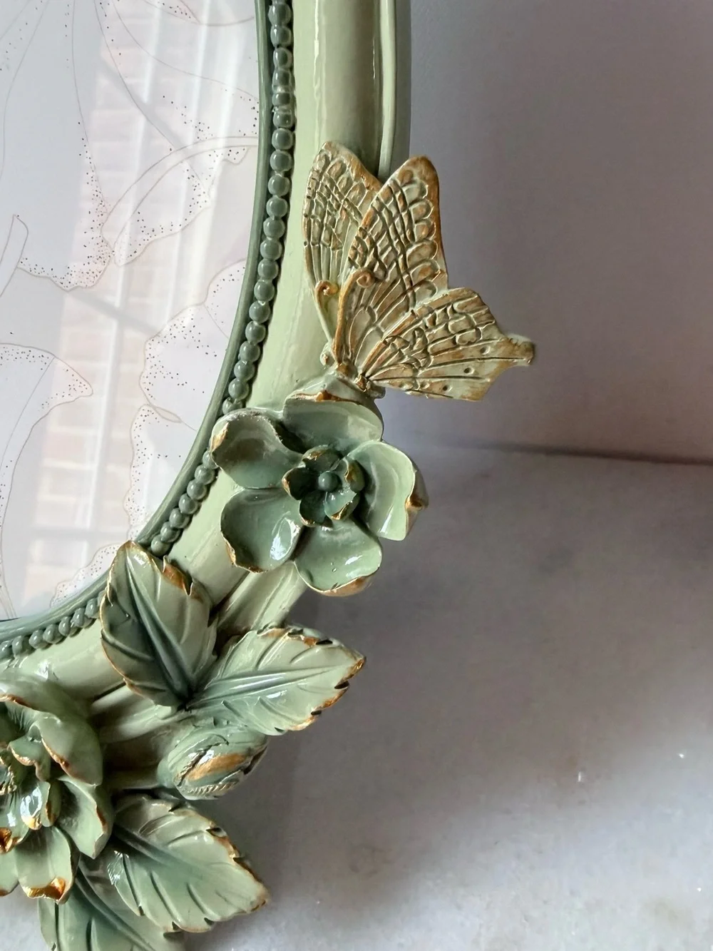 Sage Green Floral Oval Picture Frame with butterfly 5”x7” photo